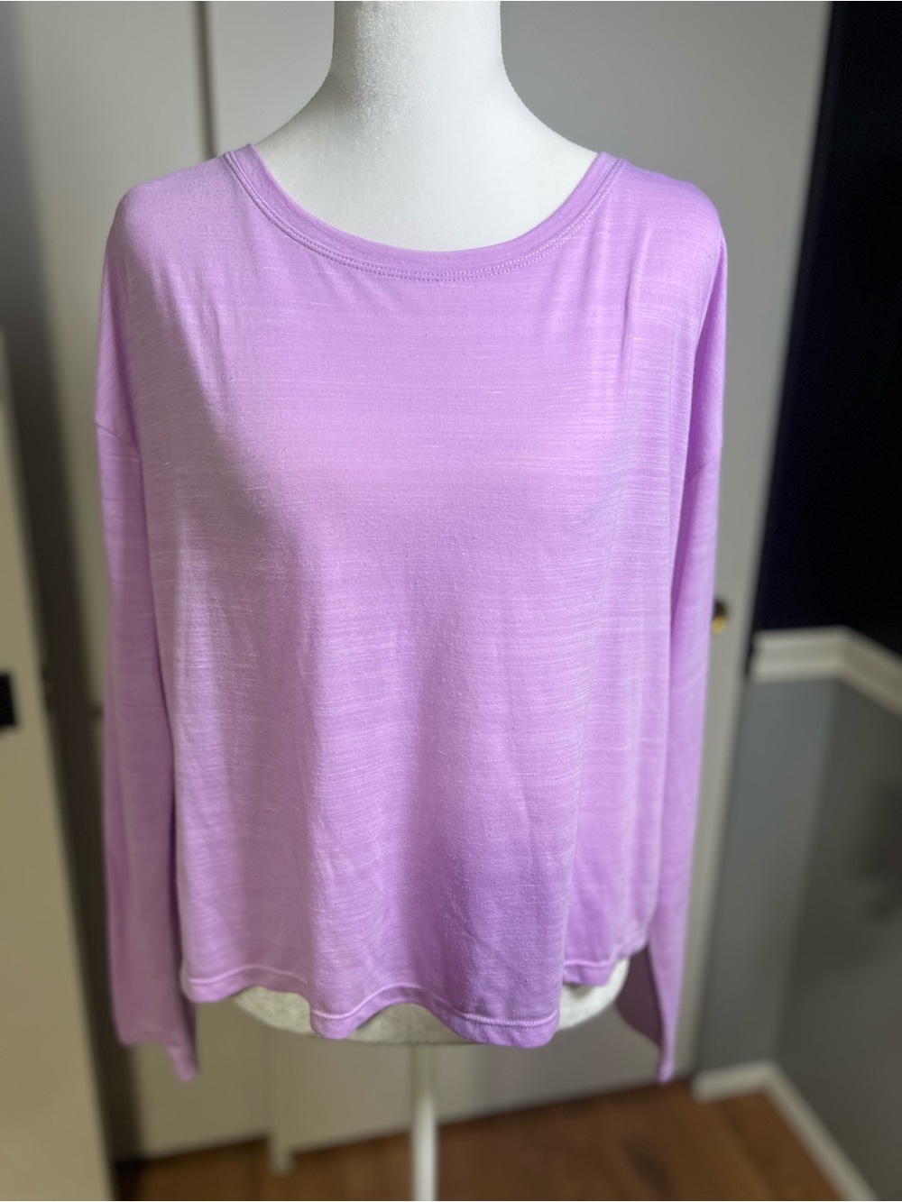 Women's Long-Sleeve Lightweight Crewneck Top - Lavender